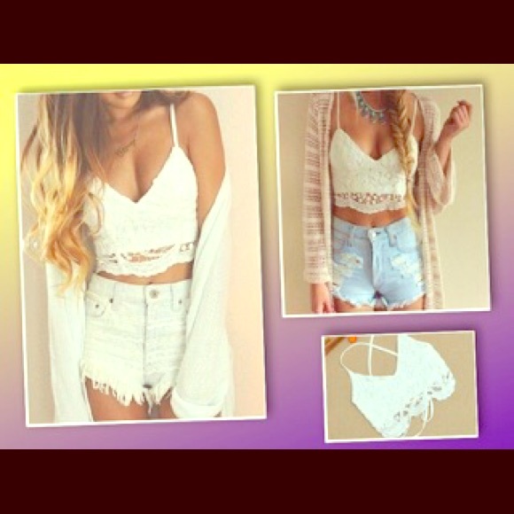 Floral Embroidered Lace Up Back Crop Top. - Picture 3 of 7